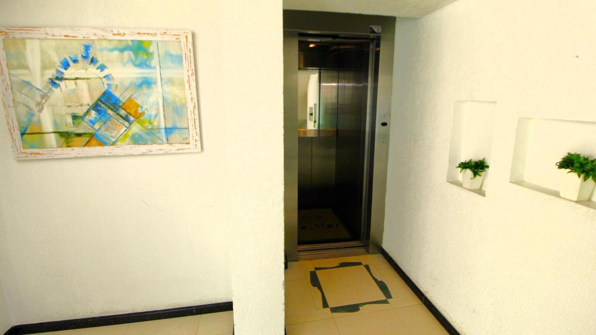 1006 - Apartamento Com Vista Para O Mar ボンビーニャス エクステリア 写真